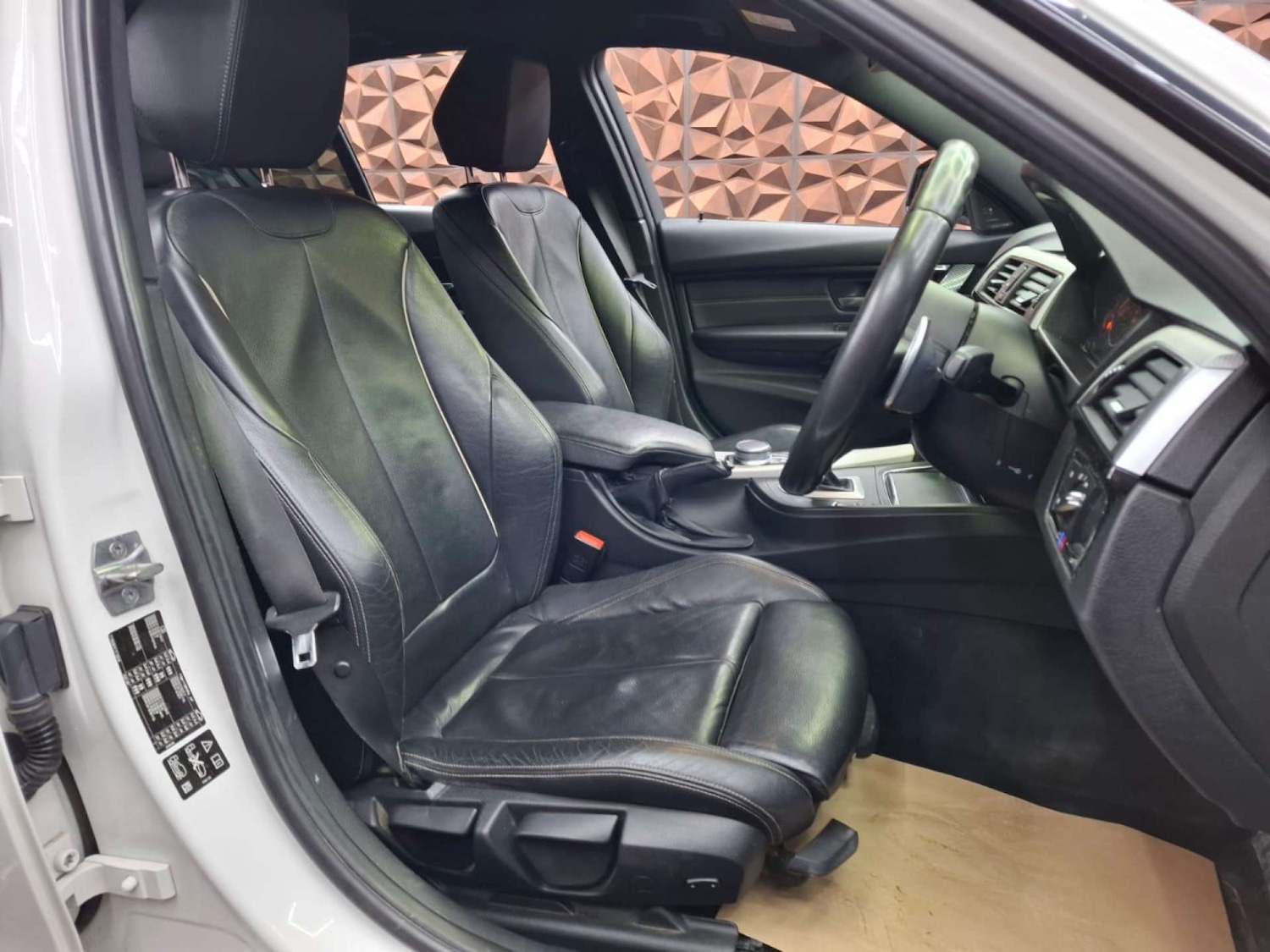 Used BMW 3 Series 2017 for sale - 76921384: Photo 11