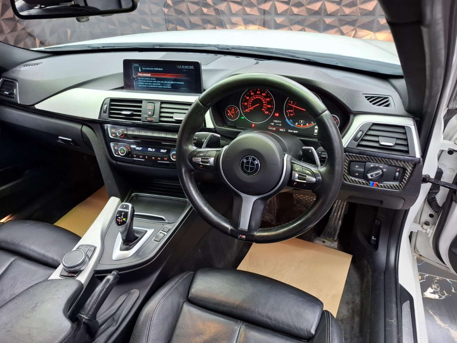 Used BMW 3 Series 2017 for sale - 76921384: Photo 29