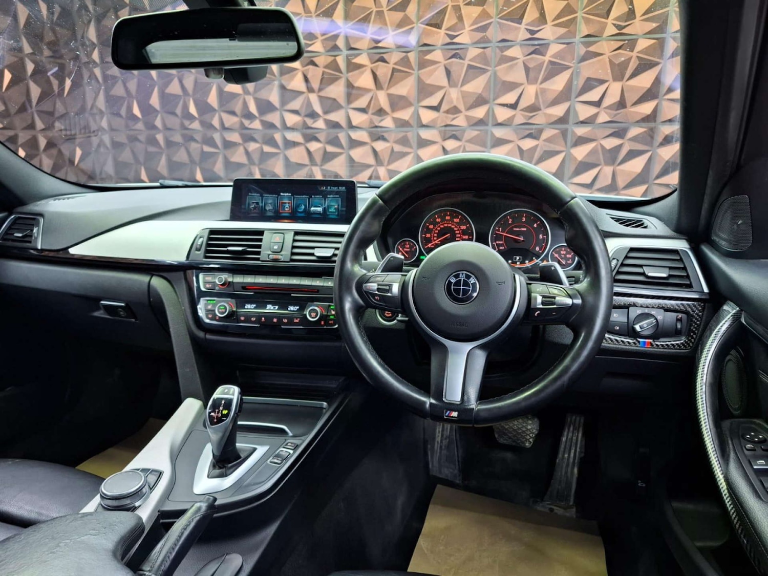 Used BMW 3 Series 2017 for sale - 76921384: Photo 31