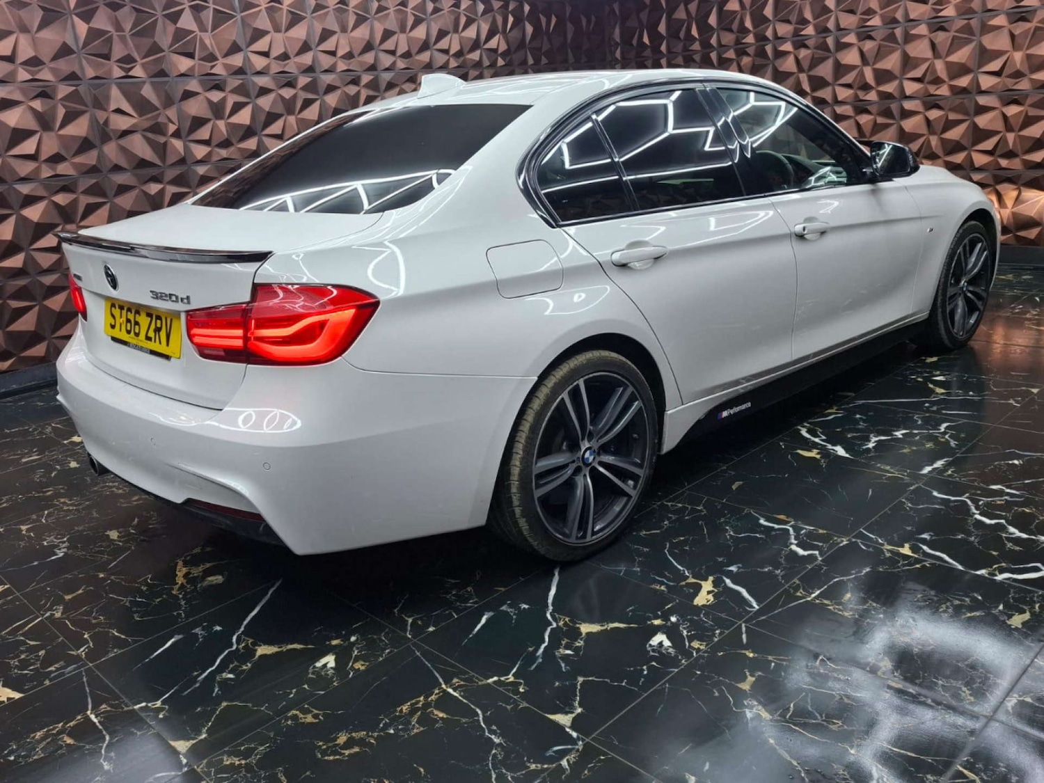 Used BMW 3 Series 2017 for sale - 76921384: Photo 37
