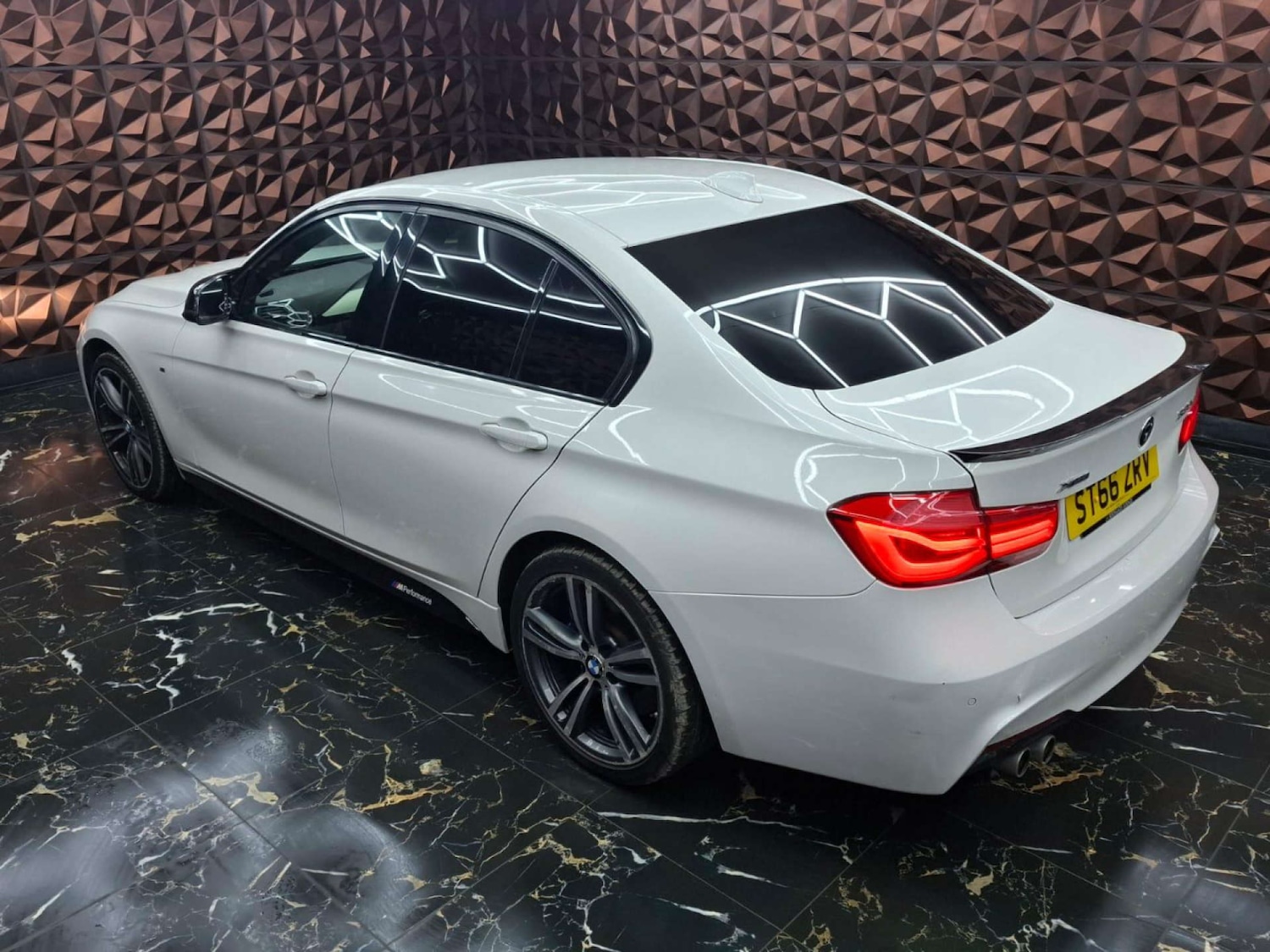 Used BMW 3 Series 2017 for sale - 76921384: Photo 42