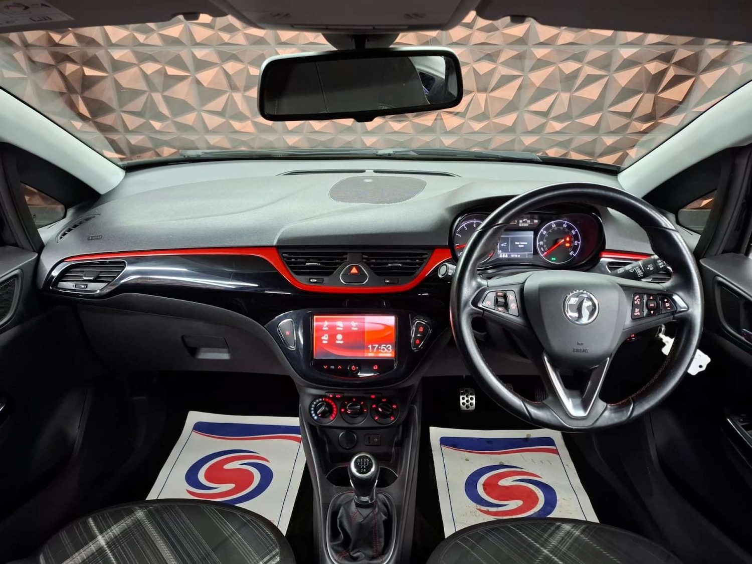 Used Vauxhall Corsa 2015 for sale - 77151146: Photo 18