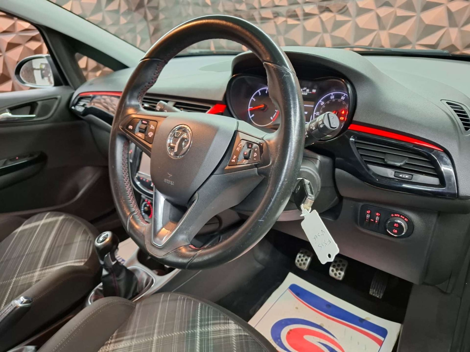 Used Vauxhall Corsa 2015 for sale - 77151146: Photo 20