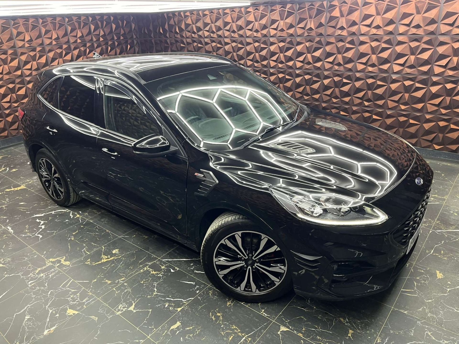 Used Ford Kuga 2022 for sale - 77151199: Photo 2