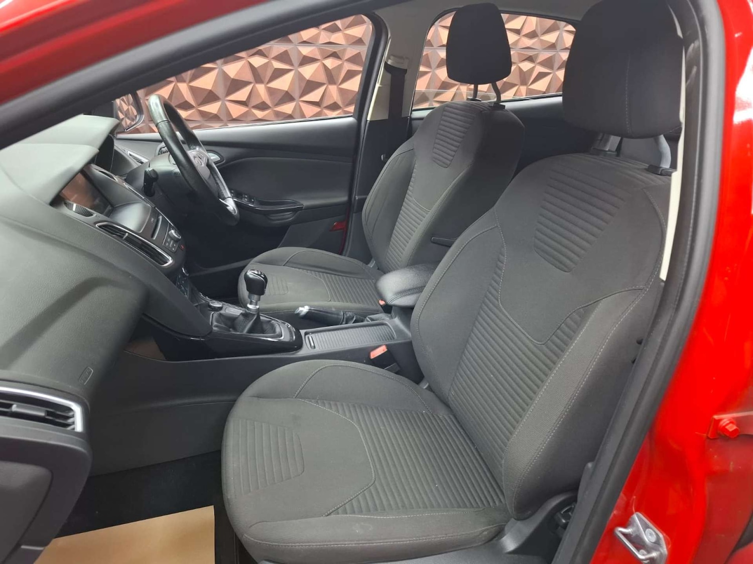 Used Ford Focus 2016 for sale - 76921382: Photo 19