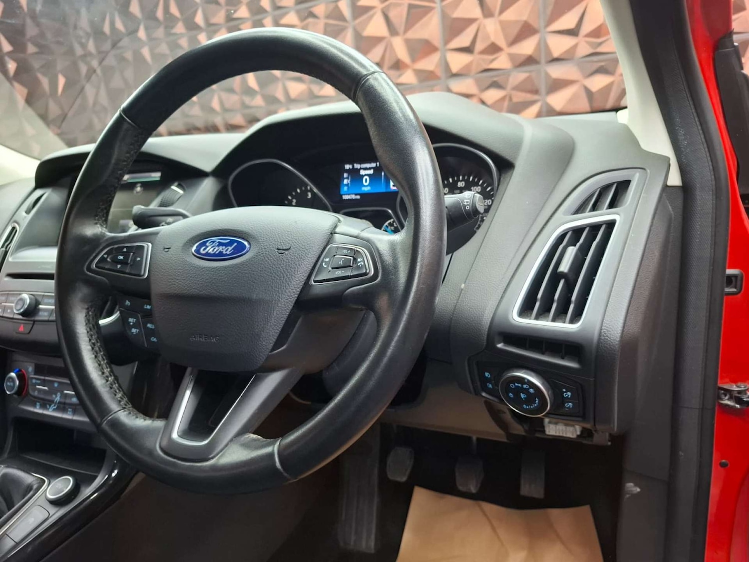 Used Ford Focus 2016 for sale - 76921382: Photo 24