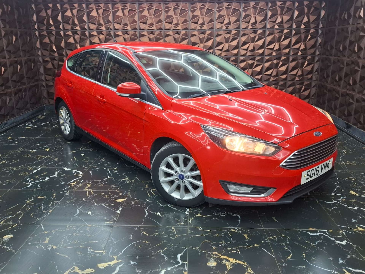 Used Ford Focus 2016 for sale - 76921382: Photo 3
