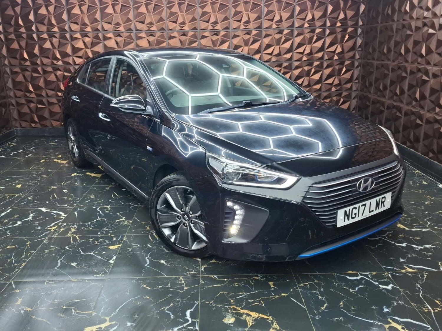 Used Hyundai IONIQ 2017 for sale - 77151130: Photo 1