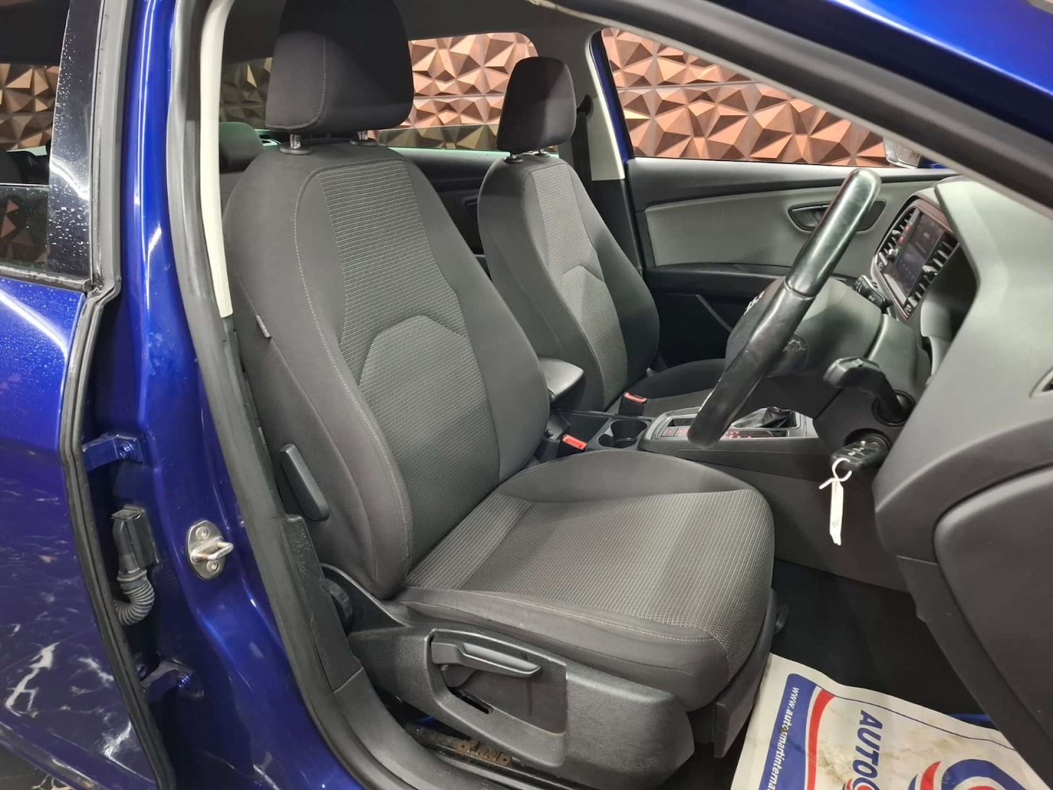 Used SEAT Leon 2018 for sale - 76921368: Photo 8