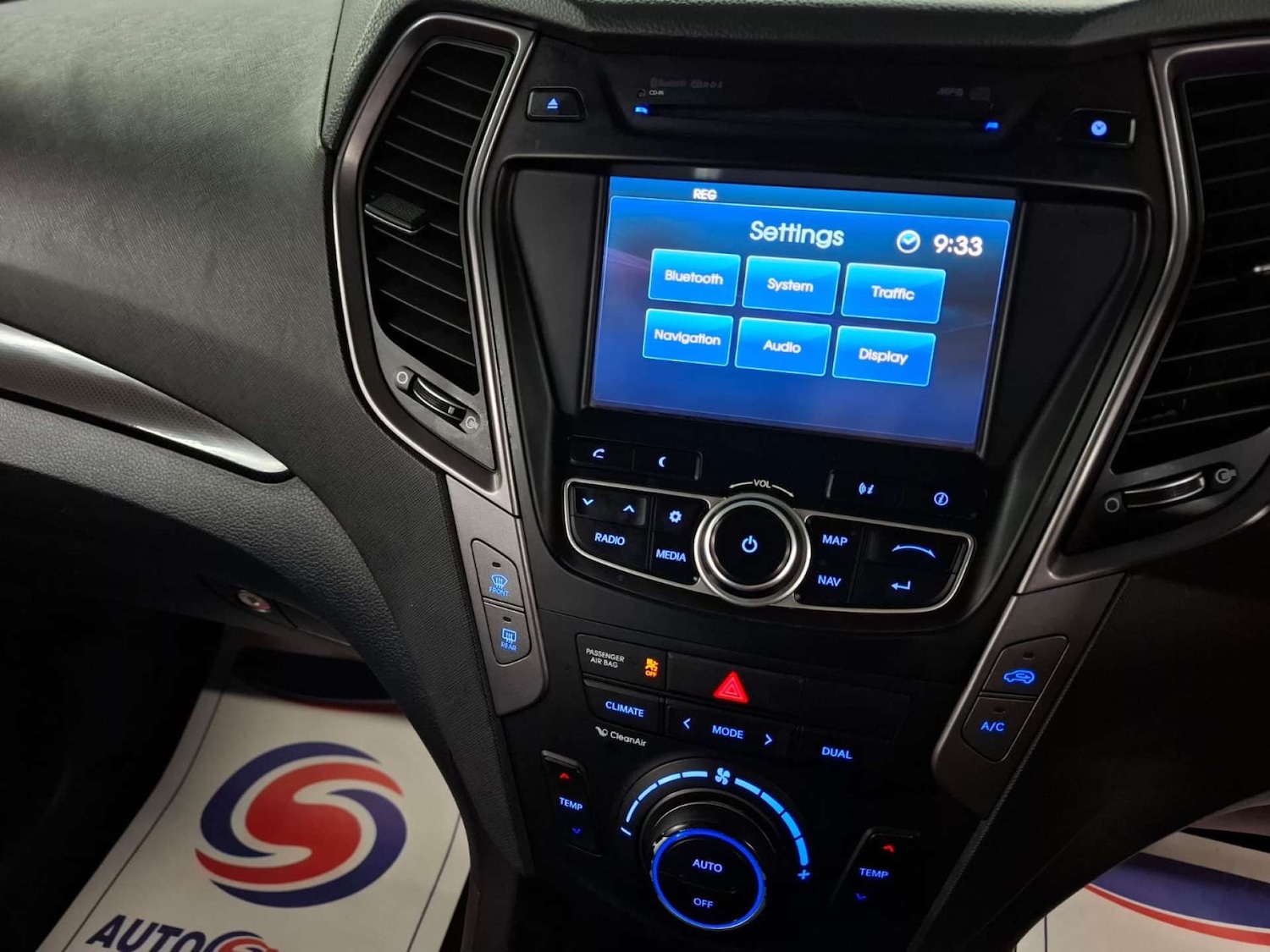 Used Hyundai Santa Fe 2015 for sale - 76921305: Photo 18