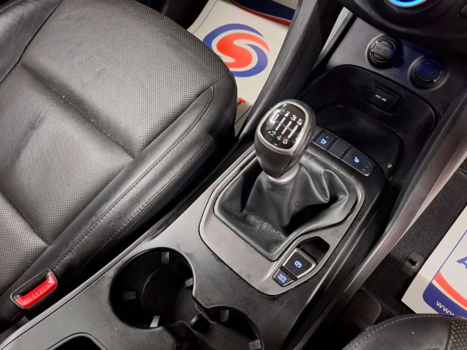 Used Hyundai Santa Fe 2015 for sale - 76921305: Photo 20