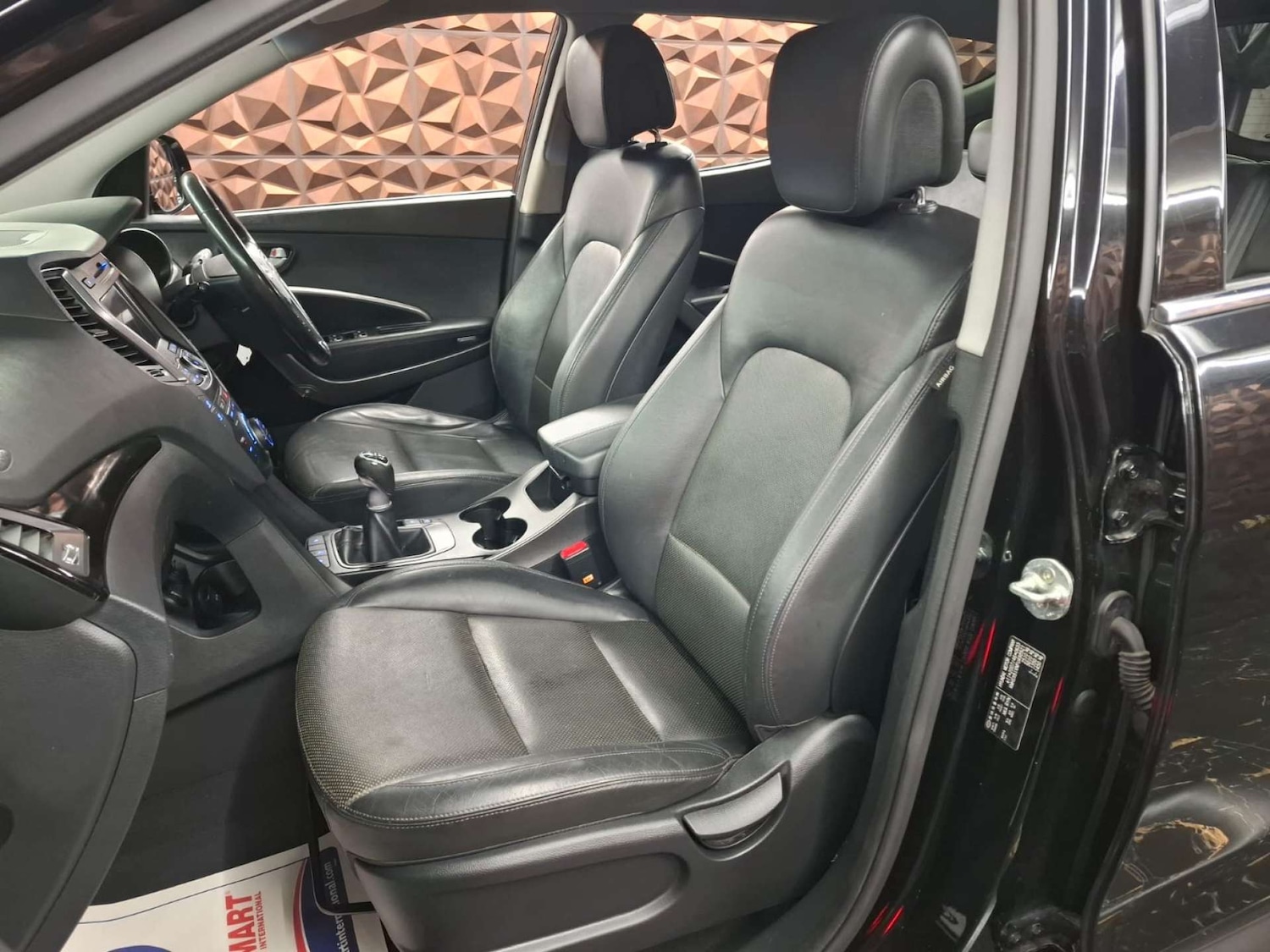 Used Hyundai Santa Fe 2015 for sale - 76921305: Photo 34