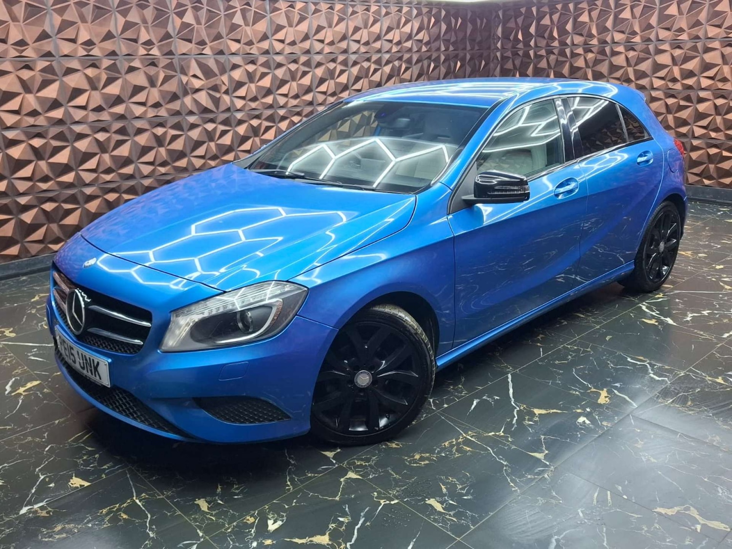 Used Mercedes-Benz A-Class 2015 for sale - 77151154: Photo 4