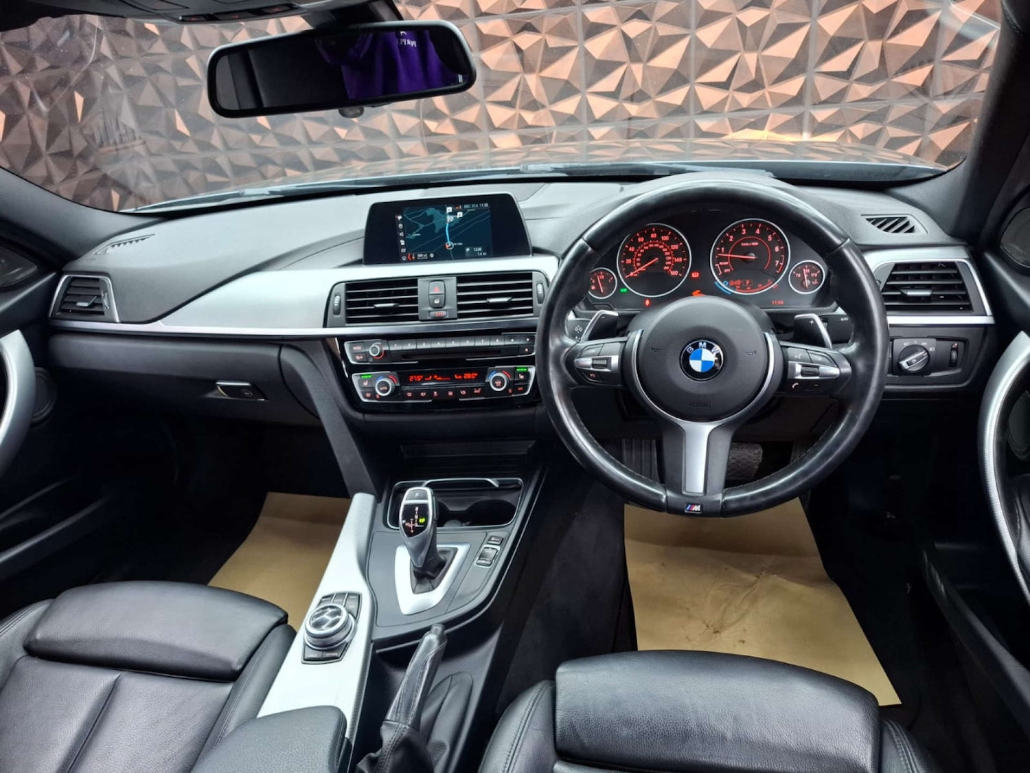 Used BMW 3 Series 2018 for sale - 77151325: Photo 16