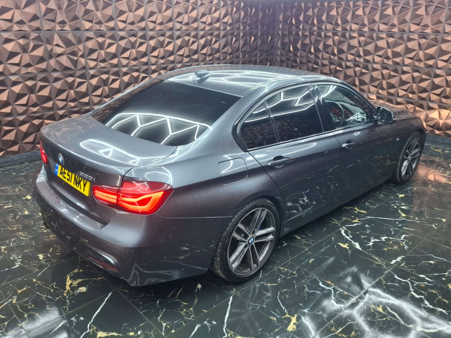 Used BMW 3 Series 2018 for sale - 77151325: Photo 32