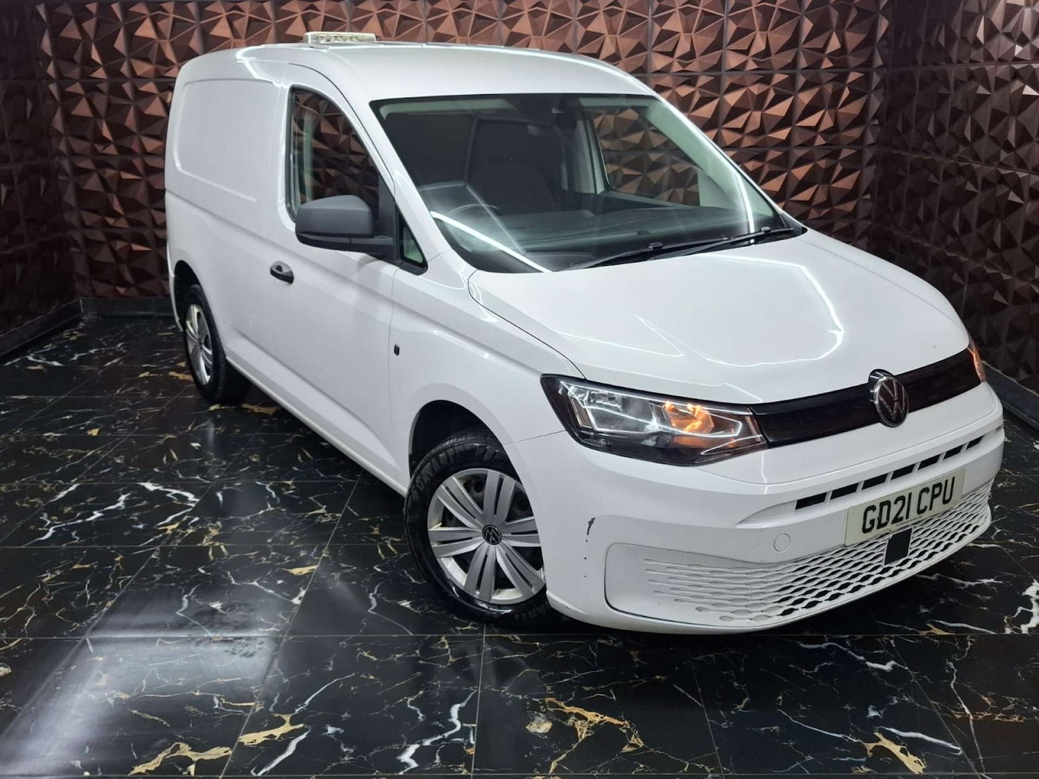Used Volkswagen Caddy 2021 for sale - 77151143: Photo 2
