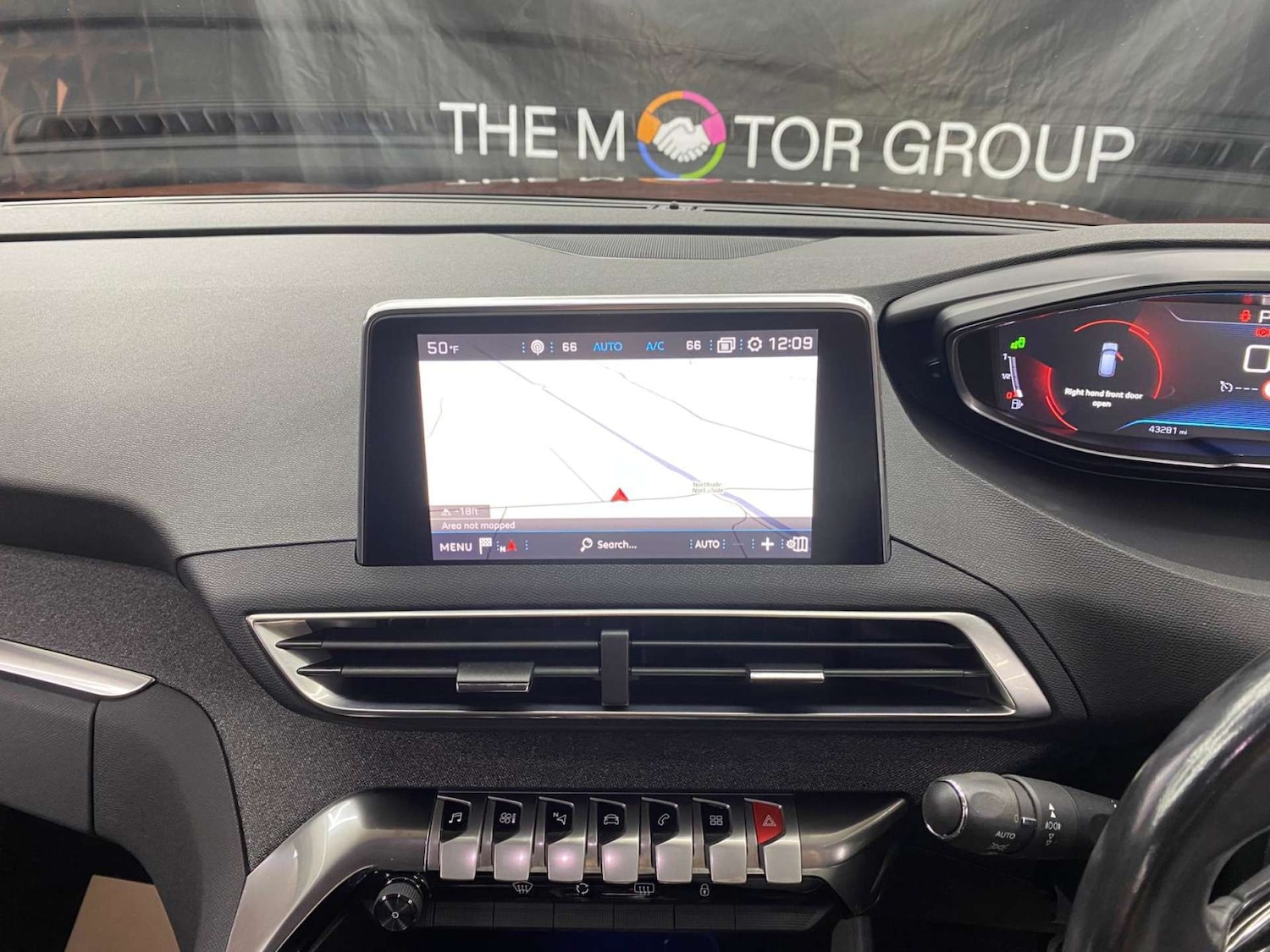 Used Peugeot 3008 2018 for sale - 77745441: Photo 17