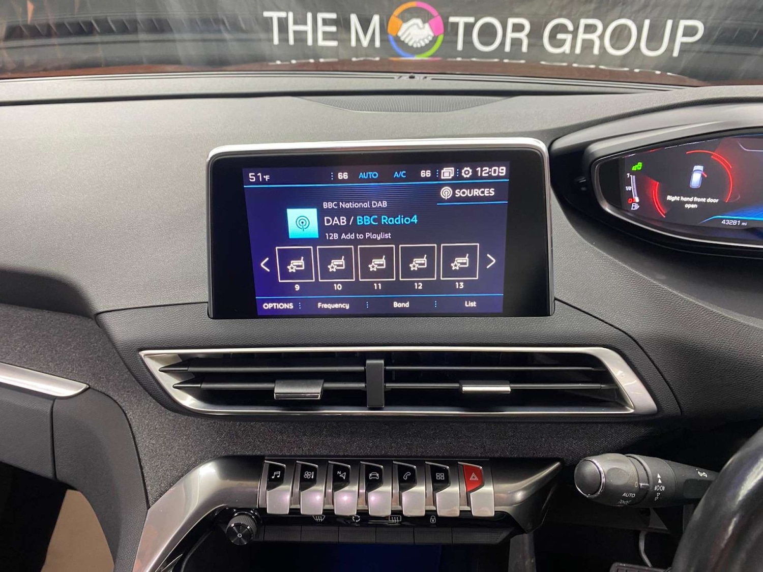 Used Peugeot 3008 2018 for sale - 77745441: Photo 19