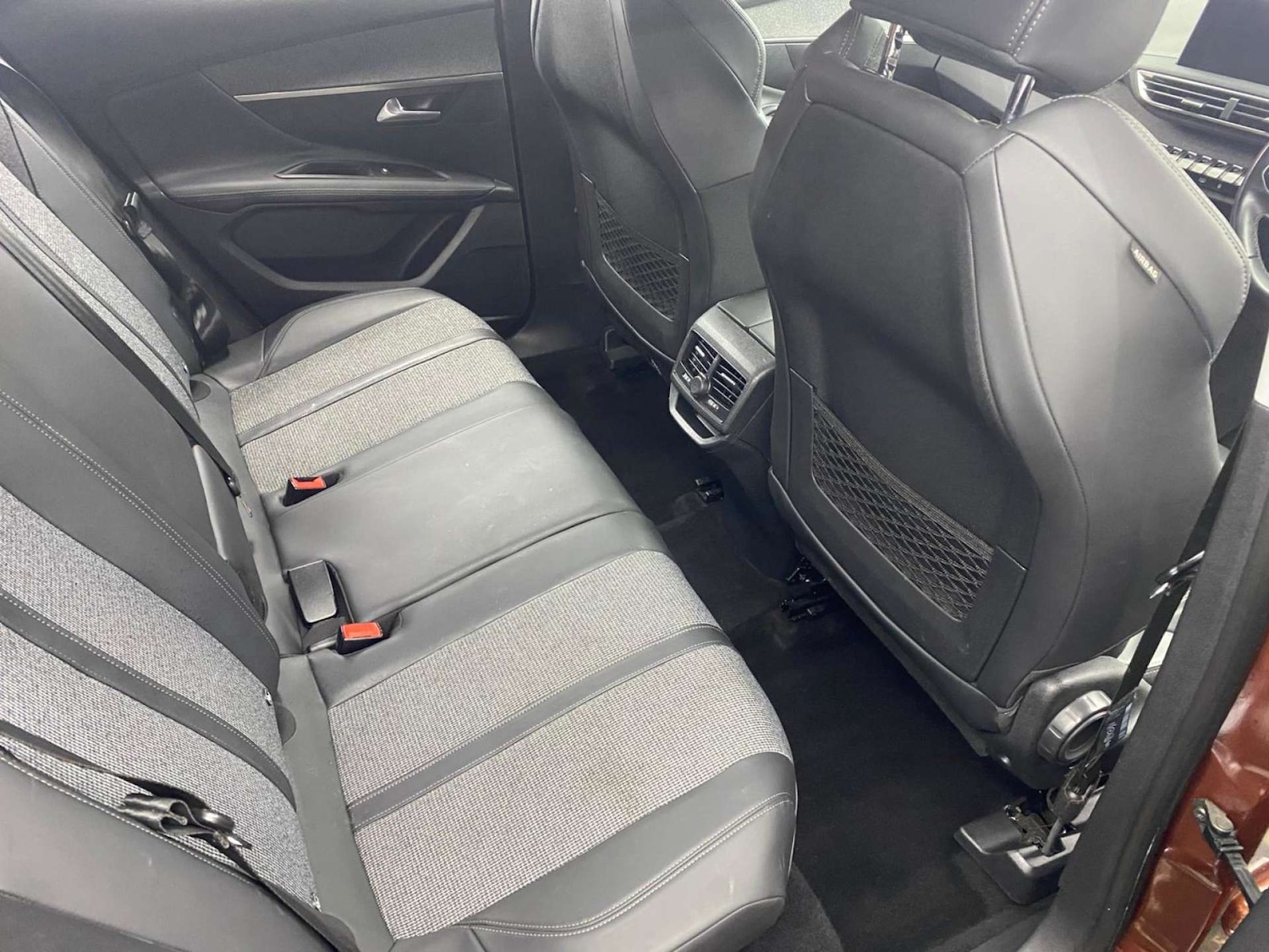 Used Peugeot 3008 2018 for sale - 77745441: Photo 8