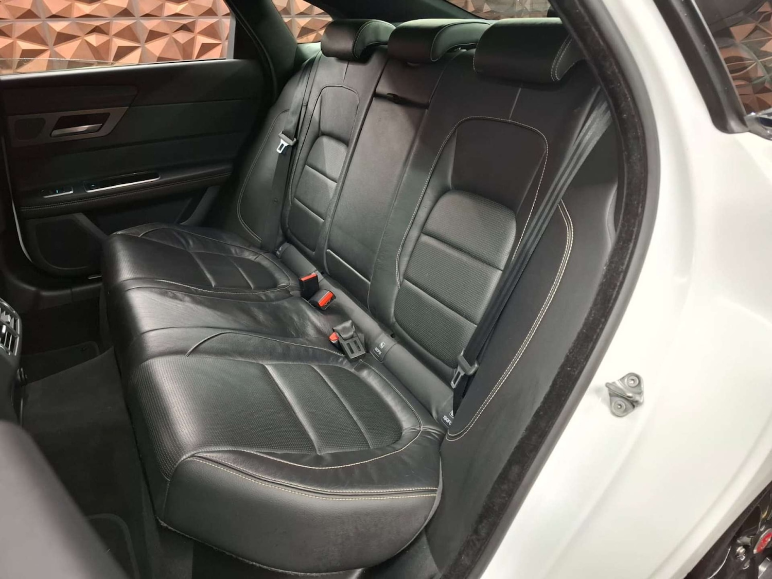 Used Jaguar XF 2015 for sale - 76921364: Photo 16