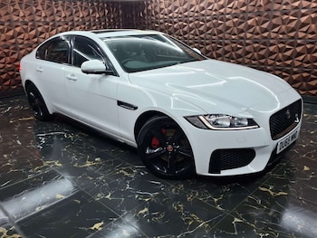 2015 - 3.0 XF V6 S i Auto 4dr