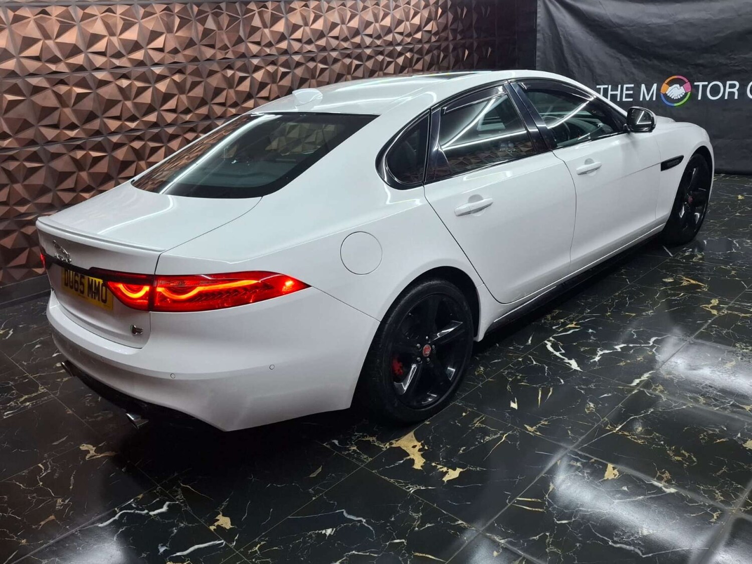 Used Jaguar XF 2015 for sale - 76921364: Photo 31