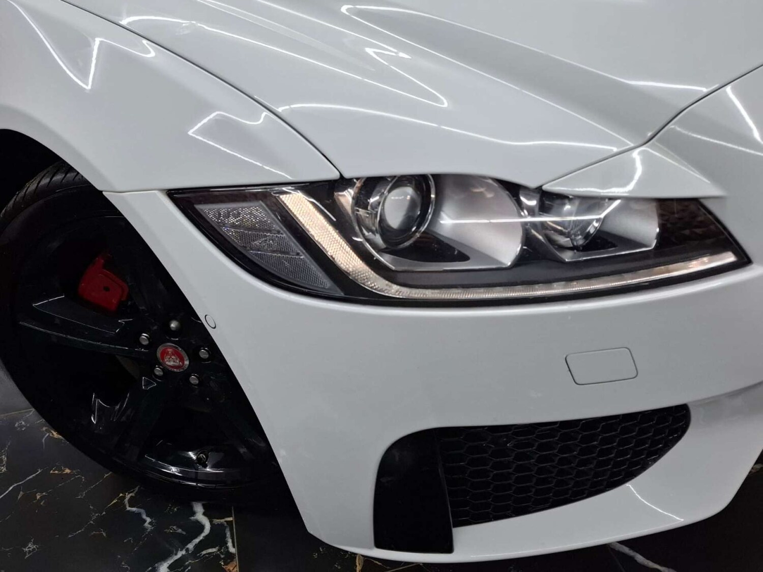 Used Jaguar XF 2015 for sale - 76921364: Photo 5