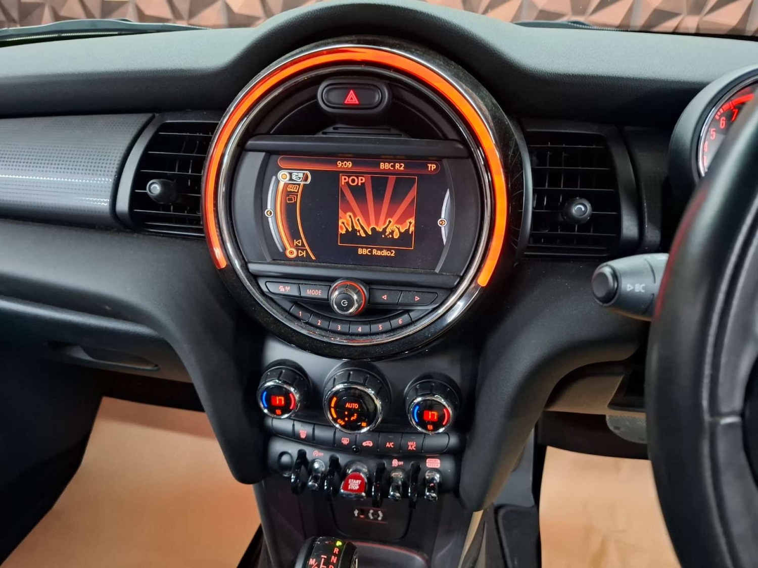 Used MINI Hatch 2018 for sale - 76921489: Photo 15