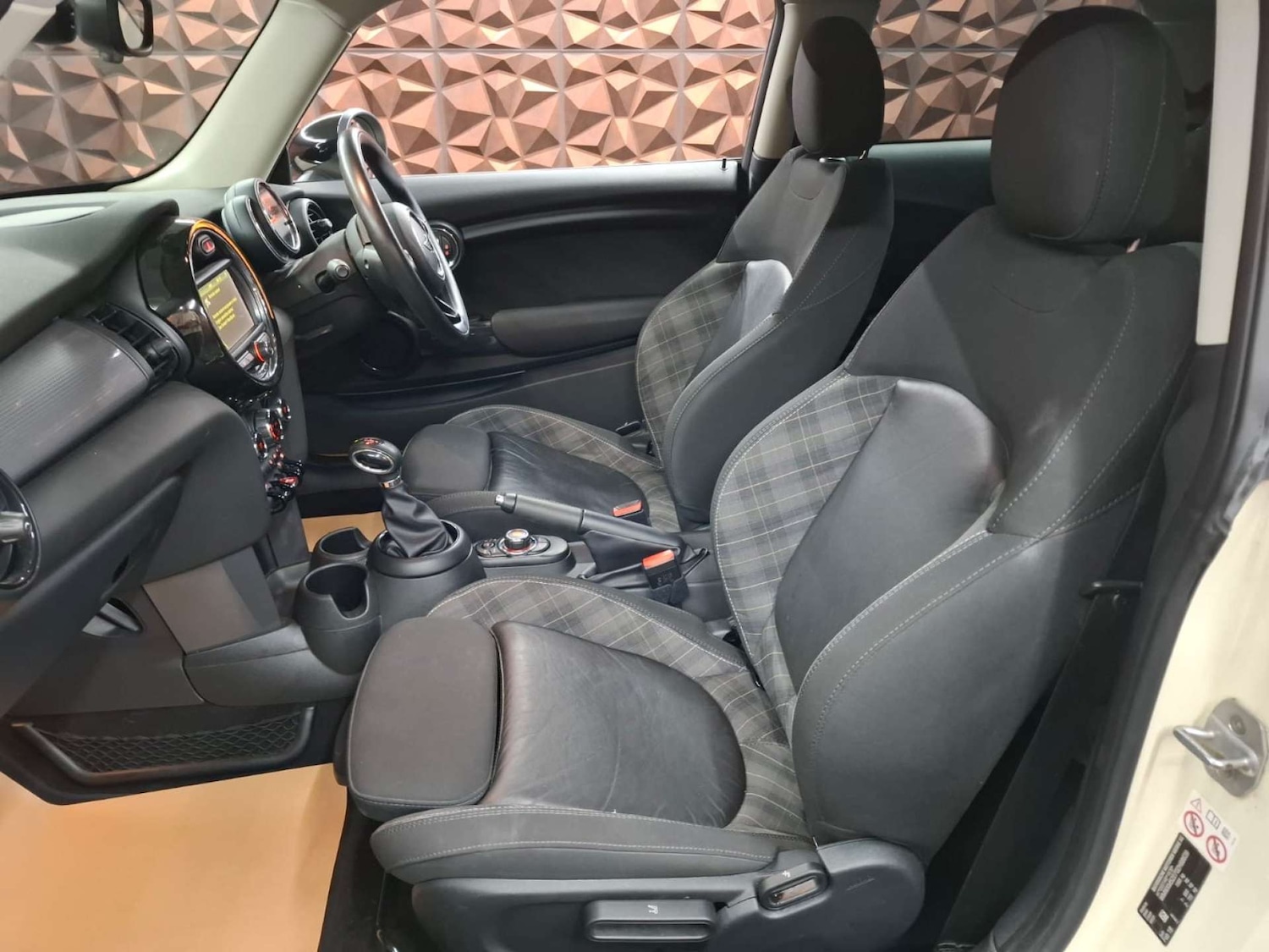 Used MINI Hatch 2018 for sale - 76921489: Photo 17