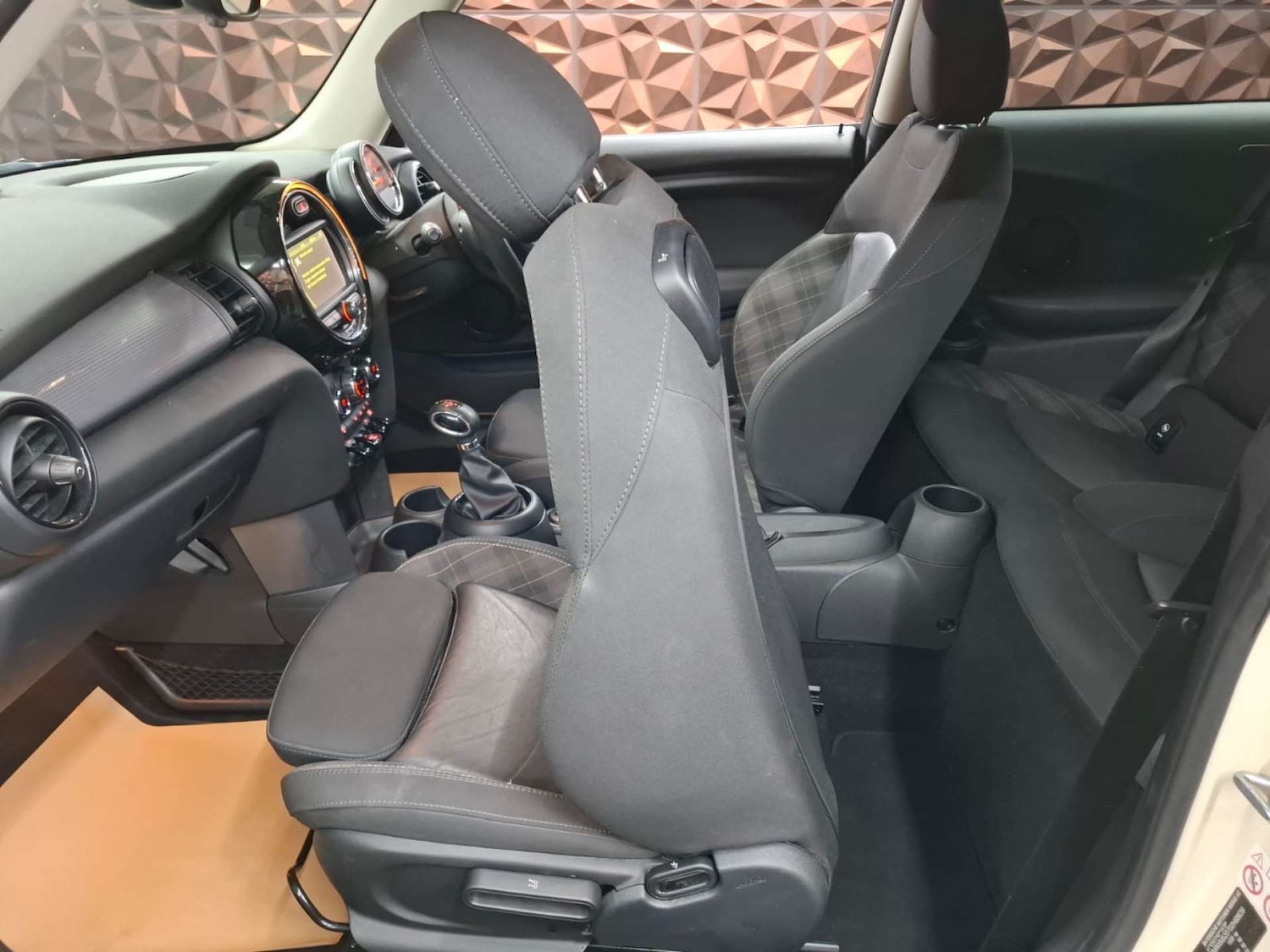 Used MINI Hatch 2018 for sale - 76921489: Photo 29