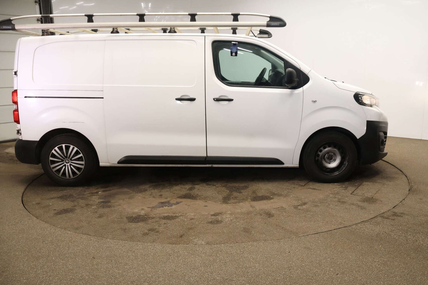 Used Peugeot Expert 2018 for sale - 77523332: Photo 10