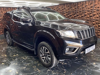Used Nissan Navara 2017 for sale - 79296756: Photo