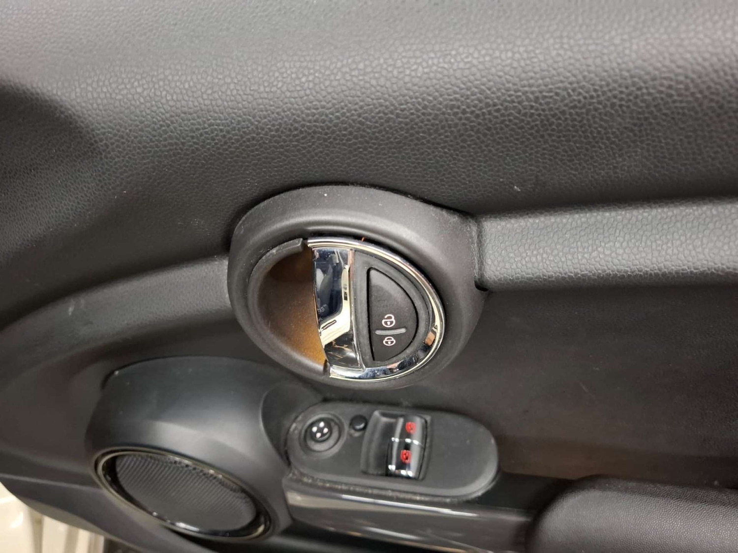 Used MINI Hatch 2018 for sale - 77151221: Photo 12