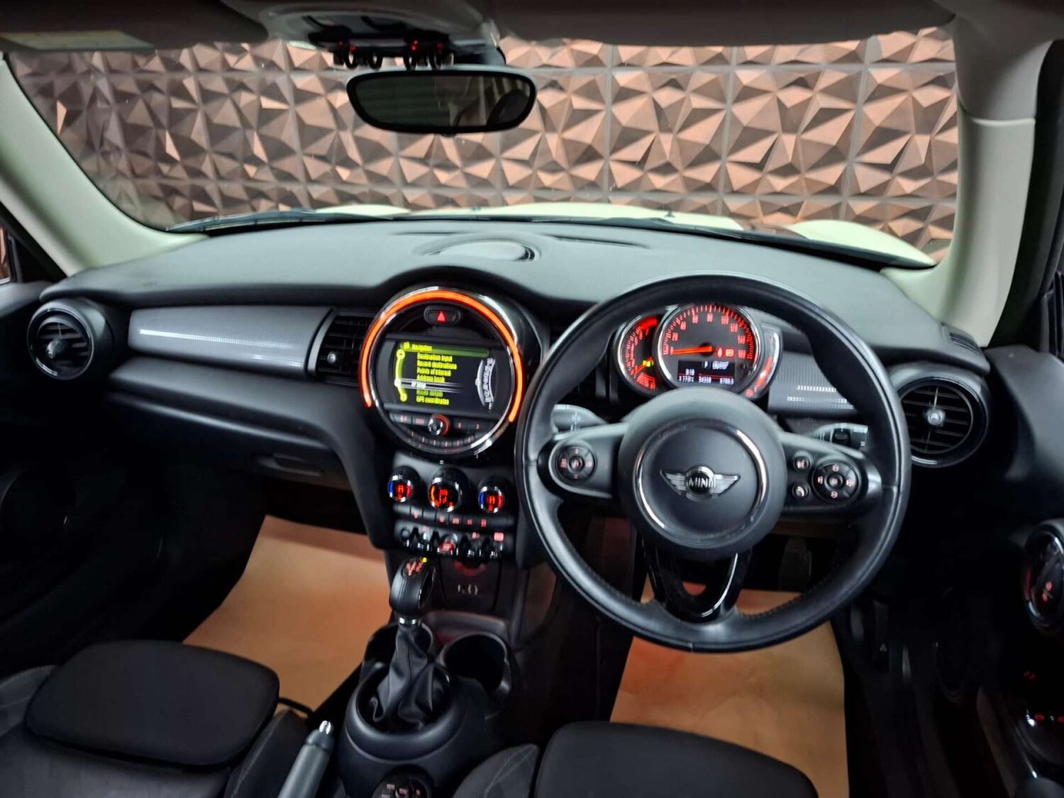 Used MINI Hatch 2018 for sale - 77151221: Photo 31