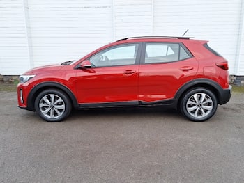 Used Kia Stonic 2023 for sale - 79723452: Photo
