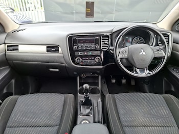 Used Mitsubishi Outlander 2015 for sale - 79139054: Photo