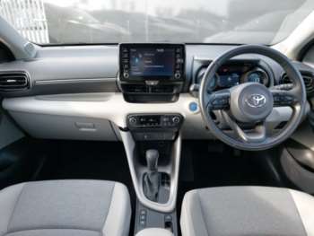 Used Toyota Yaris 2022 for sale - 73763773: Photo