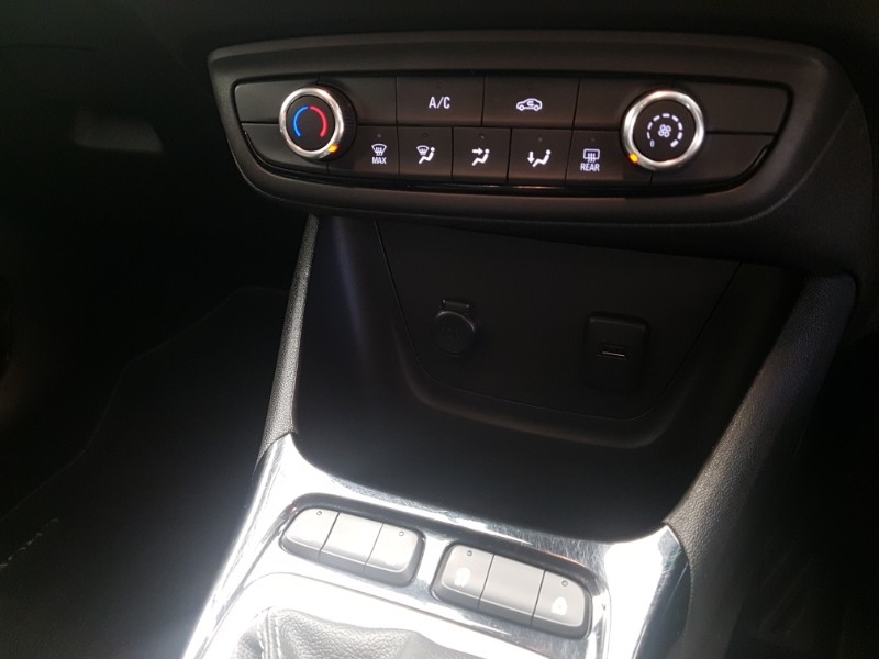 Used Vauxhall Crossland 2021 for sale - 77000019: Photo 16