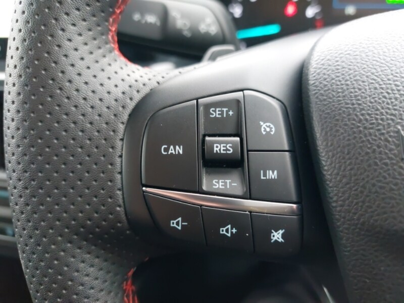 Used Ford Focus 2023 for sale - 77605708: Photo 17