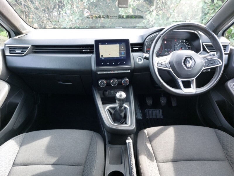 Used Renault Clio 2020 for sale - 77963931: Photo 2