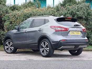 Used Nissan Qashqai 2017 for sale - 77873794: Photo