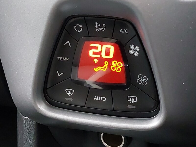 Used Toyota AYGO 2019 for sale - 76275512: Photo 17