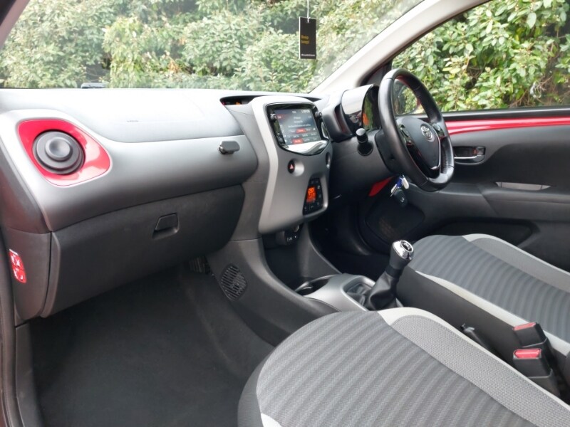 Used Toyota AYGO 2019 for sale - 76275512: Photo 5
