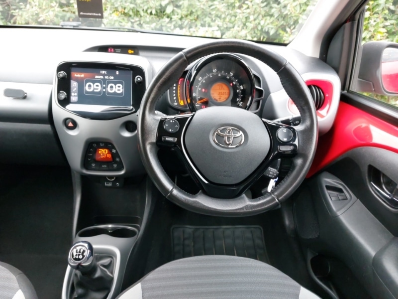 Used Toyota AYGO 2019 for sale - 76275512: Photo 7