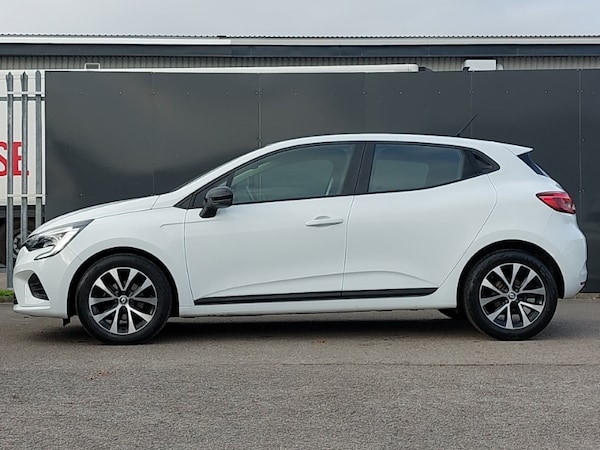 Used Renault Clio 2023 for sale - 76268883: Photo 4