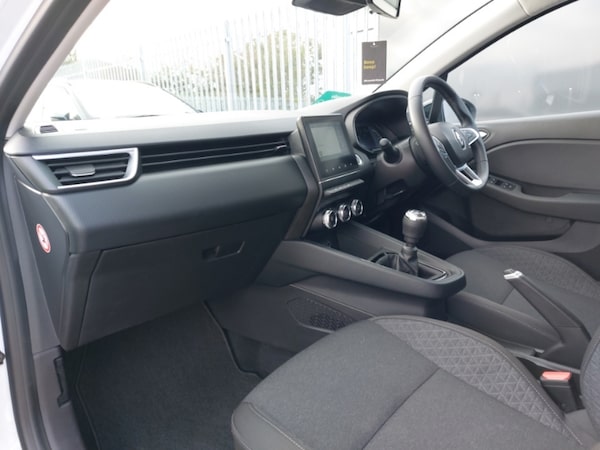 Used Renault Clio 2023 for sale - 76268883: Photo 5