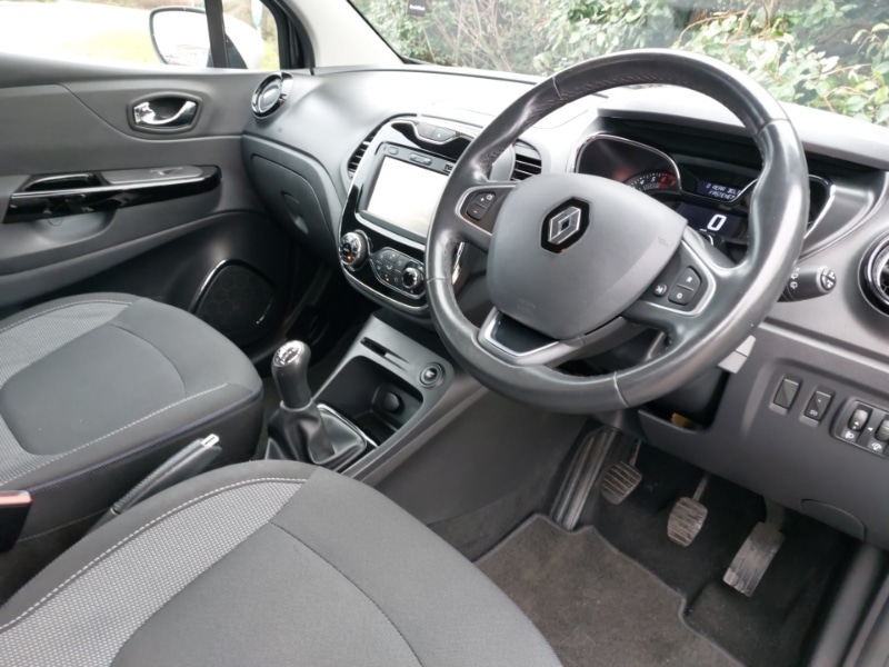 Used Renault Captur 2017 for sale - 77352290: Photo 11