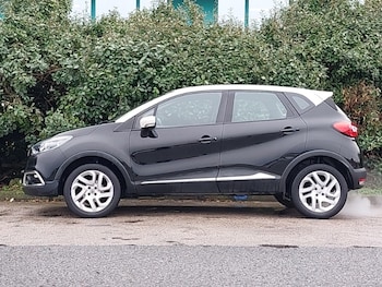 Used Renault Captur 2017 for sale - 77352290: Photo