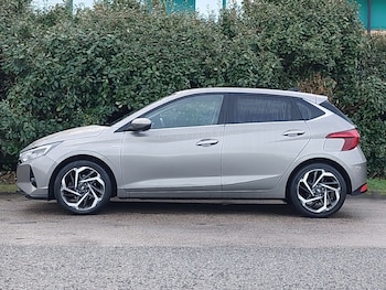 Used Hyundai i20 2022 for sale - 77208905: Photo