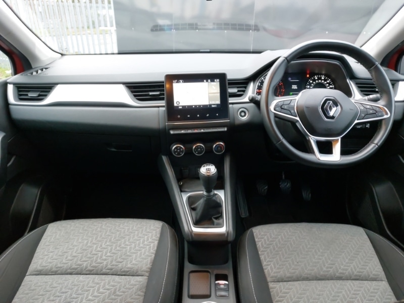 Used Renault Captur 2022 for sale - 78146482: Photo 2